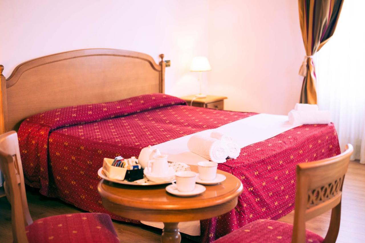 Abetone E Piramidi Resort Экстерьер фото