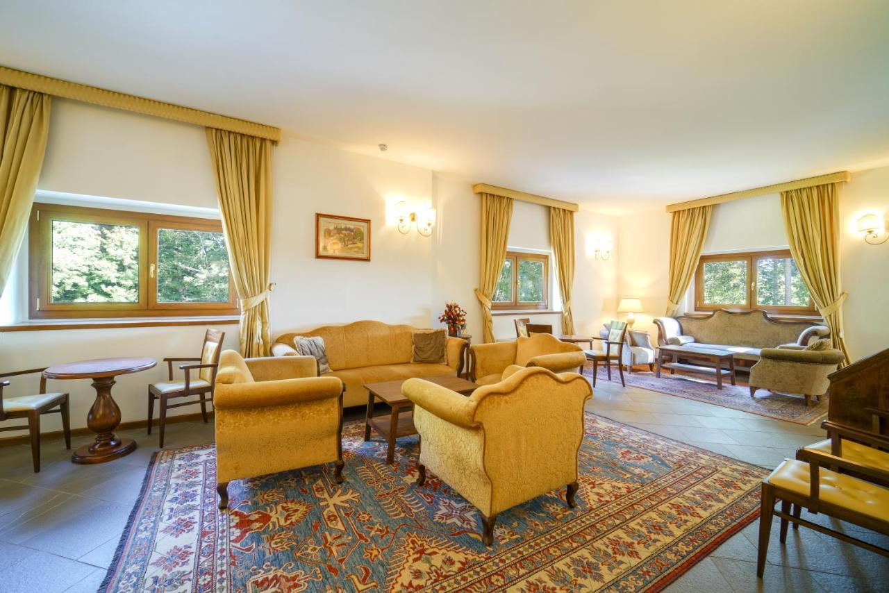 Abetone E Piramidi Resort Экстерьер фото